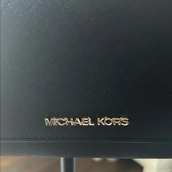 Michael Kors Jet Set Black Crossbody Bag with Gold Accents - Picture 2 of 7